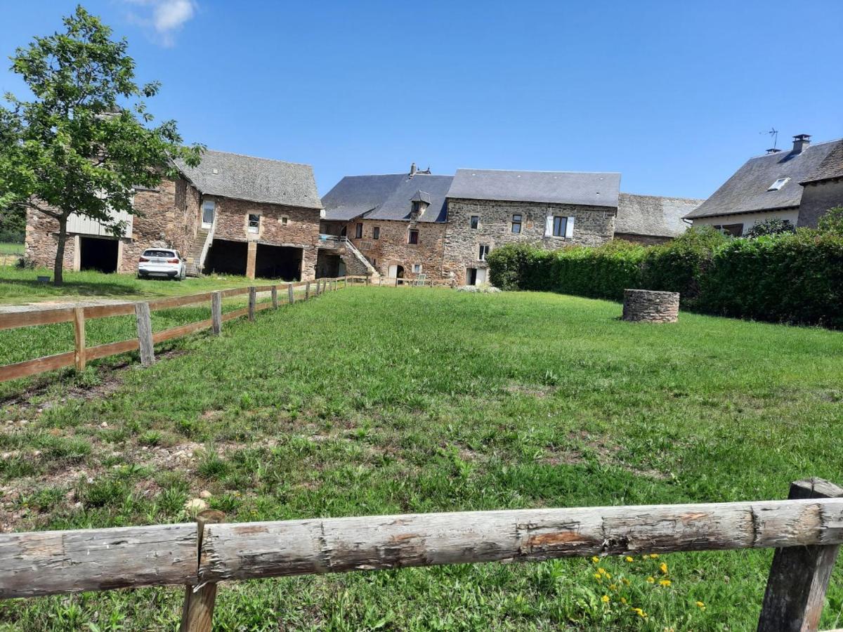 Les Gites De La Bouldoire Le Marronnier Rignac (Aveyron) Exterior foto